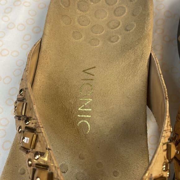 Vionic Florian embellished flip flops sandals, size 8 - Picture 5 of 5